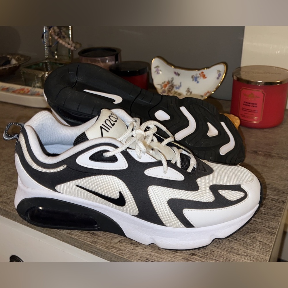 Nike, 8.5